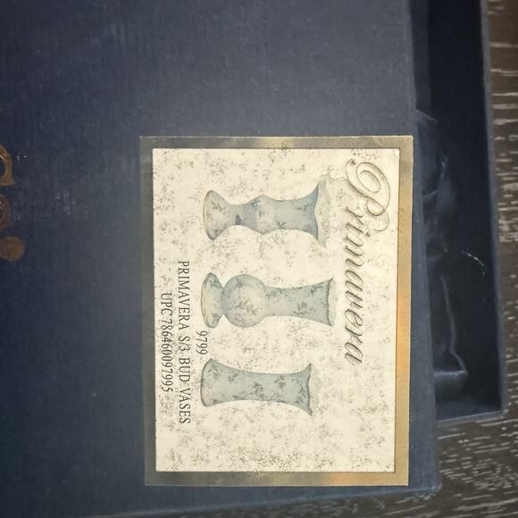 Reflections by I. Godinger & Co. , Set of 3 vases, White Floral Pattern, In Box - Picture 3 of 9